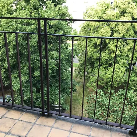 Alloggio in famiglia Mango Grochowska-tanie Pokoje W Apartamencie-samodzielne Zameldowanie-self Check In Poznań